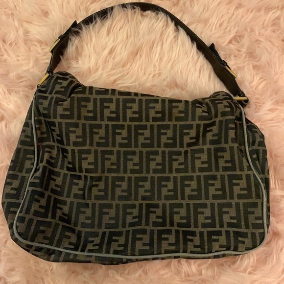 Fendi - Picture 2 of 5